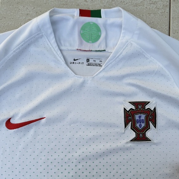 Nike Portugal Soccer Jersey White - Picture 2 of 4